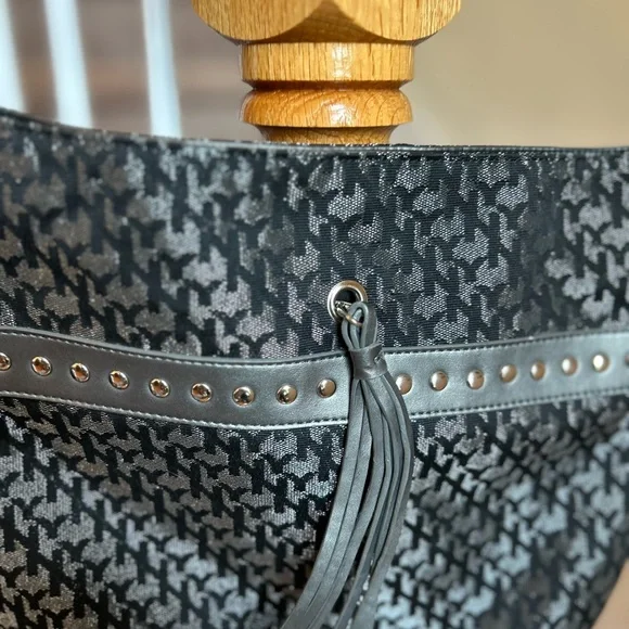 New York & Company Black and Gray Shoulder Bag - Picture 2 of 10